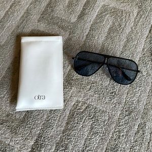 Otra Black frame blue lens